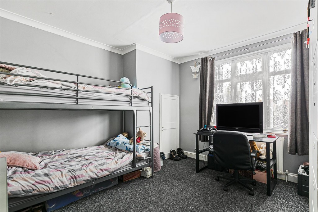 Westward Road, Chingford, London, E4