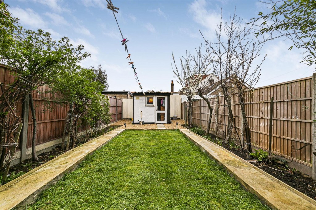 Westward Road, Chingford, London, E4