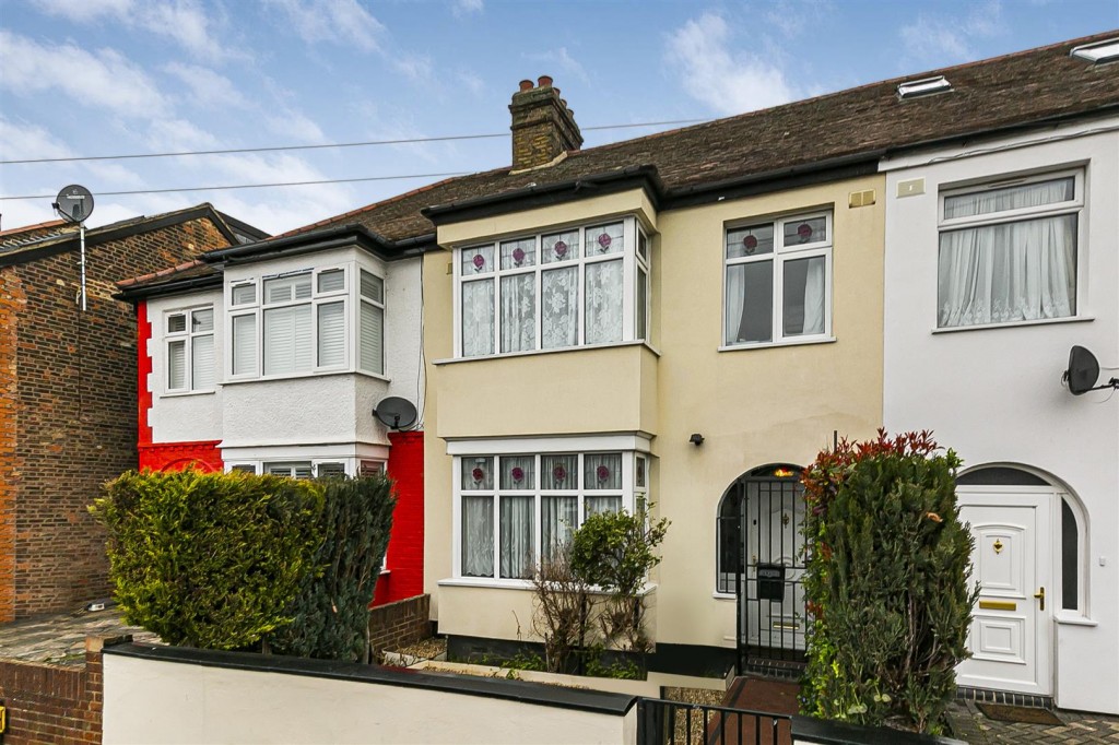 Westward Road, Chingford, London, E4