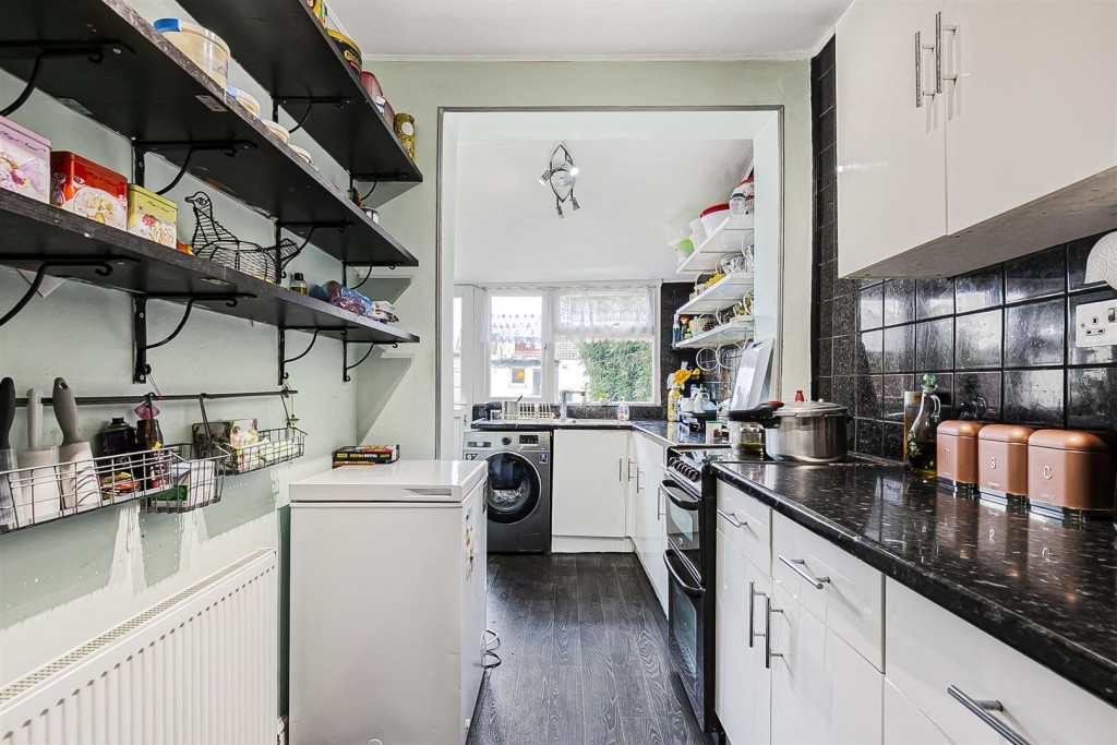 Westward Road, Chingford, London, E4