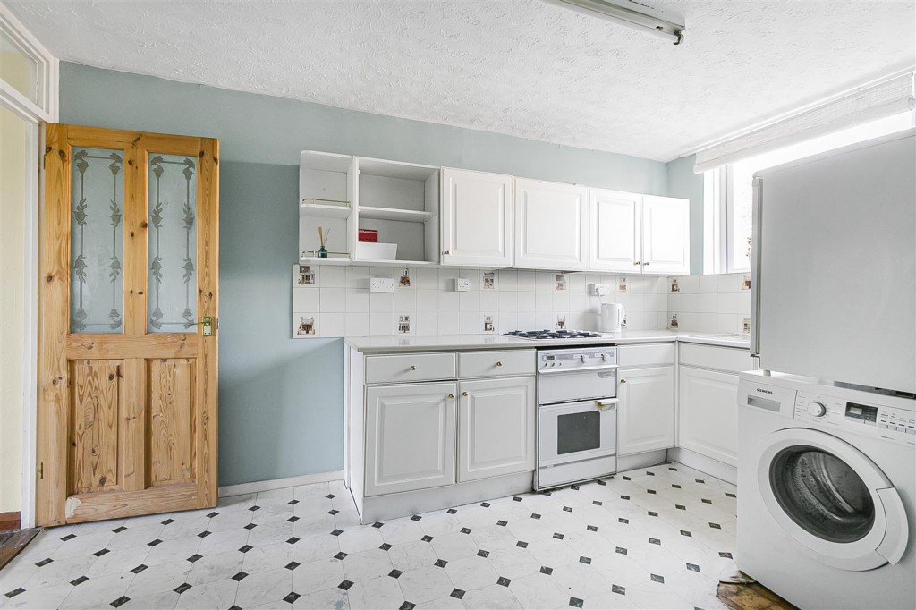 Essex Close, Walthamstow, London, E17