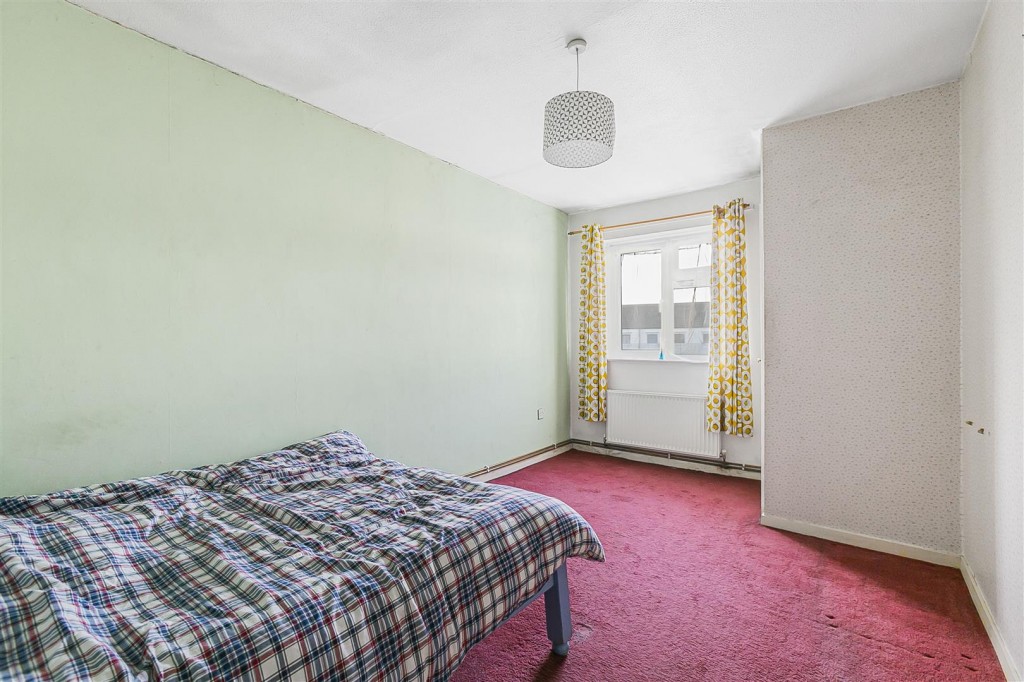 Essex Close, Walthamstow, London, E17