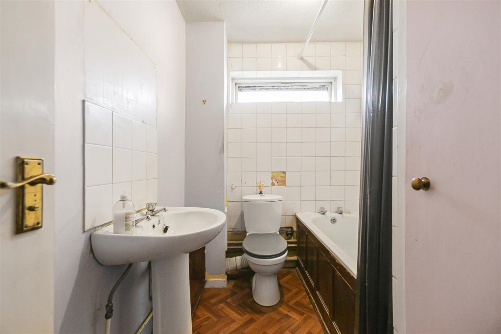 Essex Close, Walthamstow, London, E17