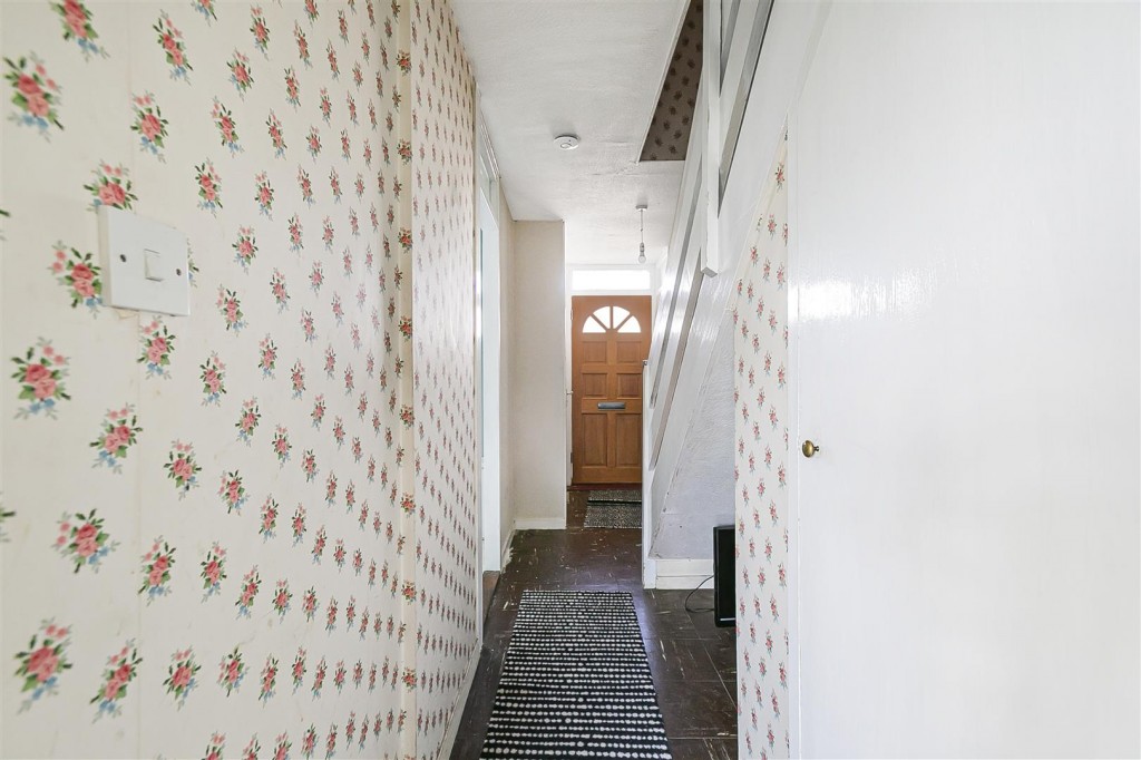 Essex Close, Walthamstow, London, E17