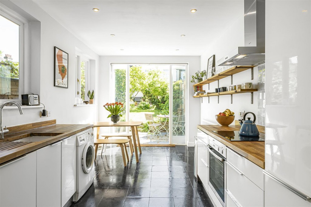 Chestnut Avenue South, Walthamstow, London, E17