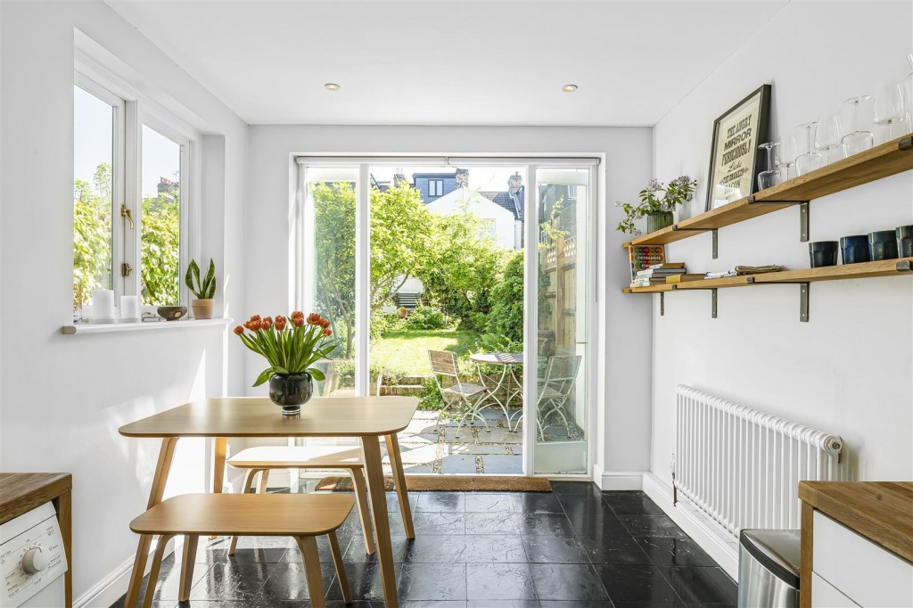 Chestnut Avenue South, Walthamstow, London, E17