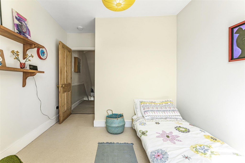 Chestnut Avenue South, Walthamstow, London, E17