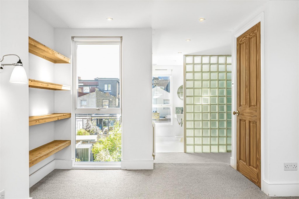 Chestnut Avenue South, Walthamstow, London, E17