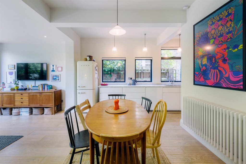 Park Grove Road, Leytonstone, London, E11
