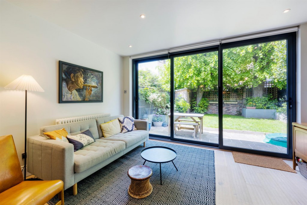 Park Grove Road, Leytonstone, London, E11