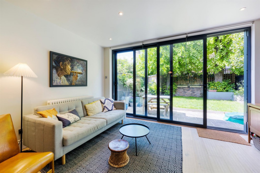 Park Grove Road, Leytonstone, London, E11