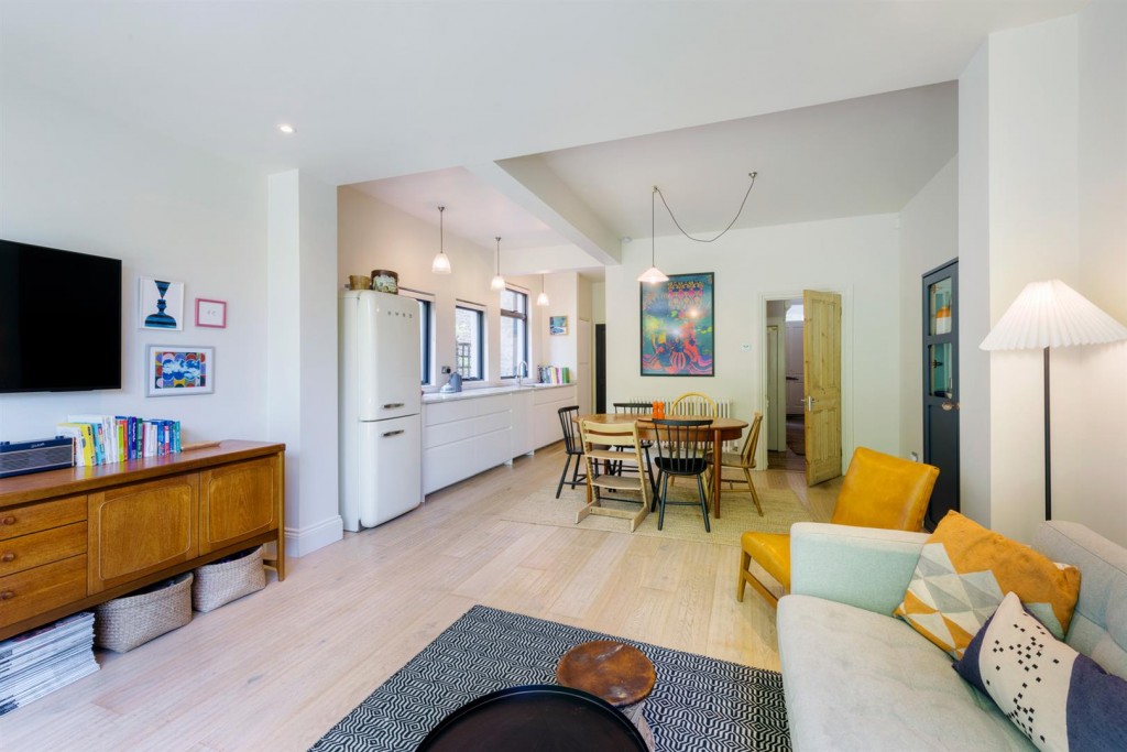 Park Grove Road, Leytonstone, London, E11