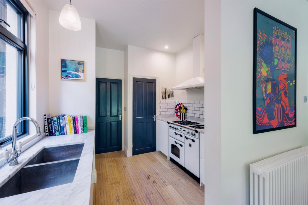 Park Grove Road, Leytonstone, London, E11