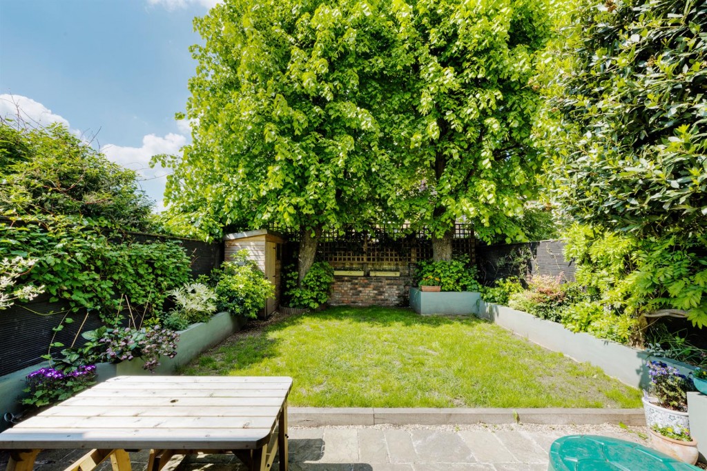 Park Grove Road, Leytonstone, London, E11