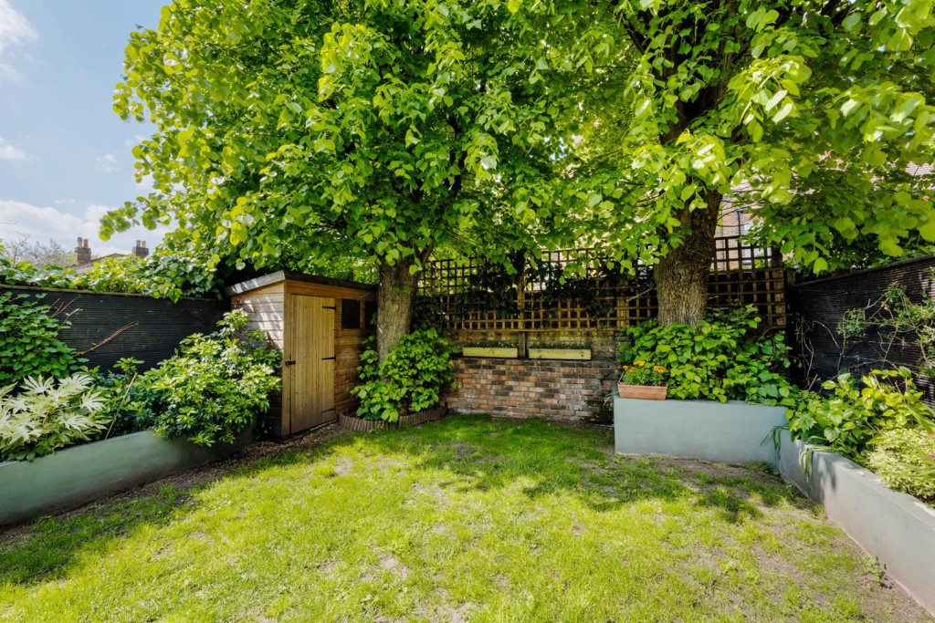 Park Grove Road, Leytonstone, London, E11