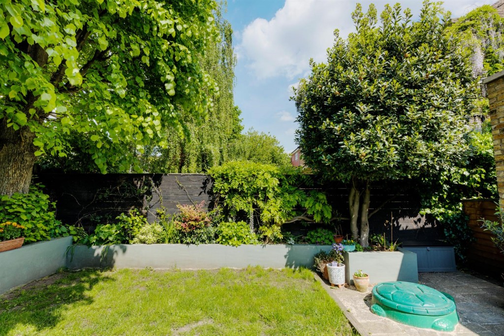 Park Grove Road, Leytonstone, London, E11