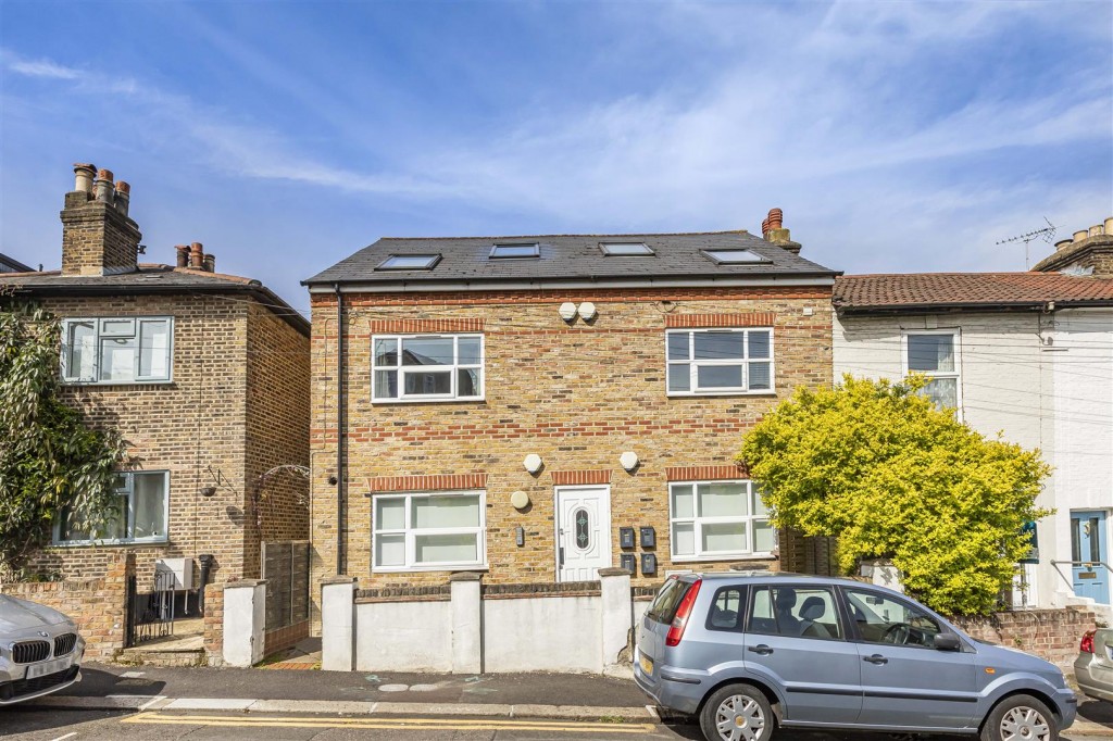 Byron Road, Walthamstow, London, E17