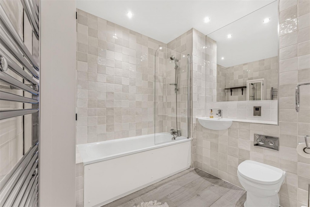 Bodium Court, Thornbury Way, Walthamstow, London, E17