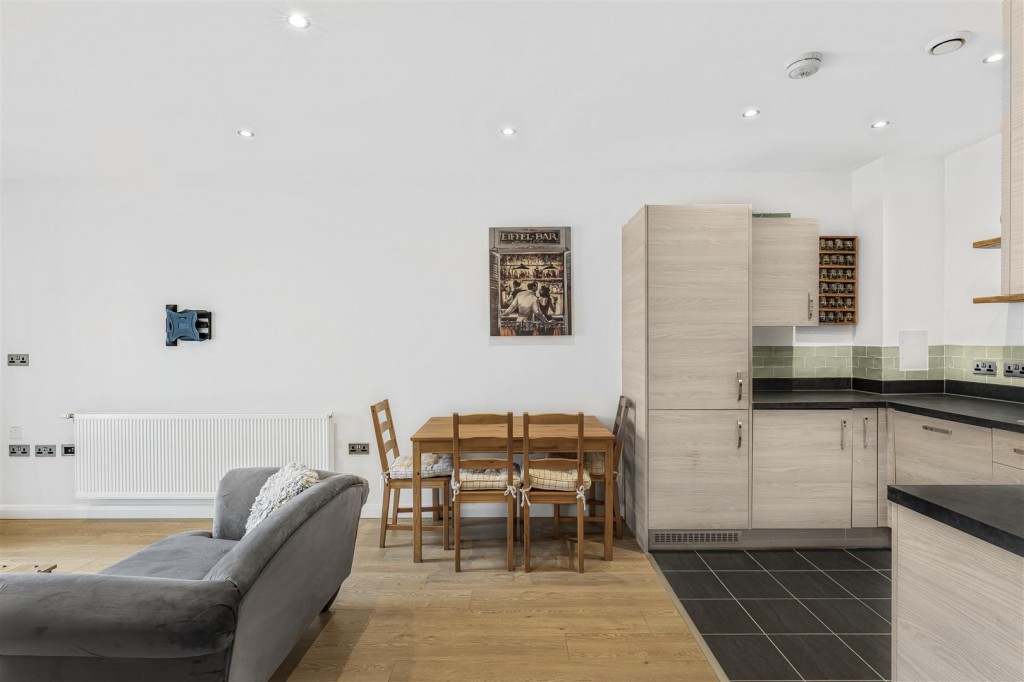 Bodium Court, Thornbury Way, Walthamstow, London, E17