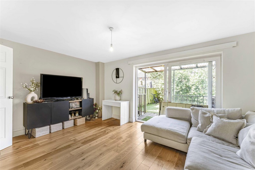 Riverhead Close, Walthamstow, London, E17