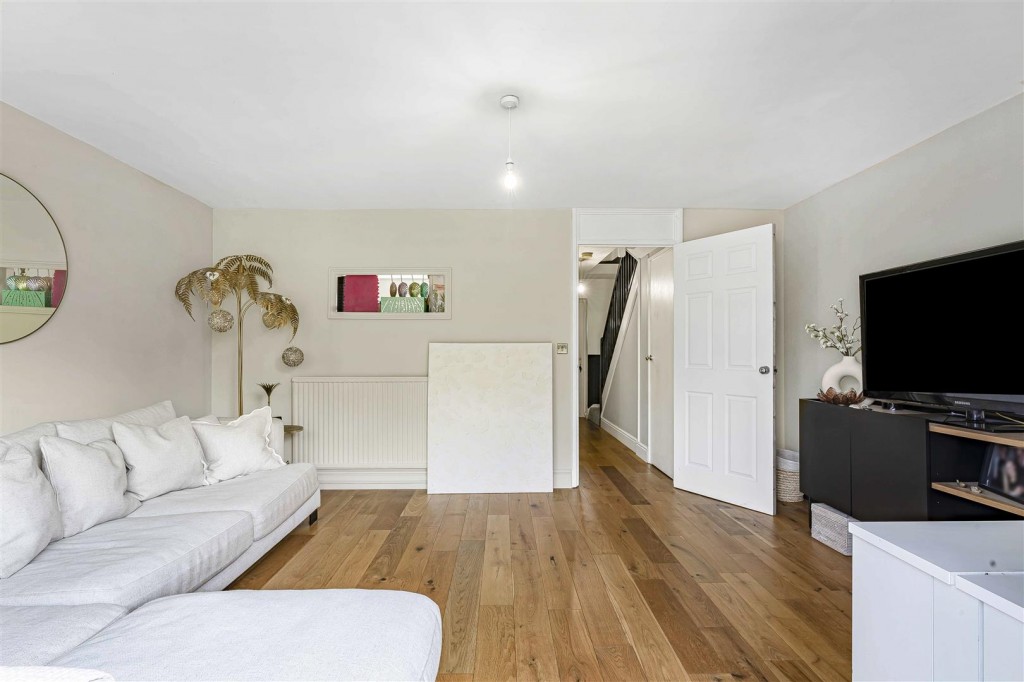 Riverhead Close, Walthamstow, London, E17