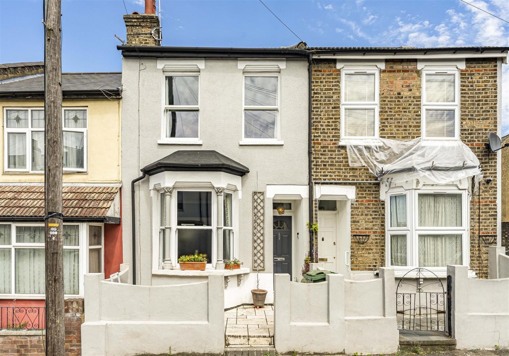 Milton Road, Walthamstow, London, E17