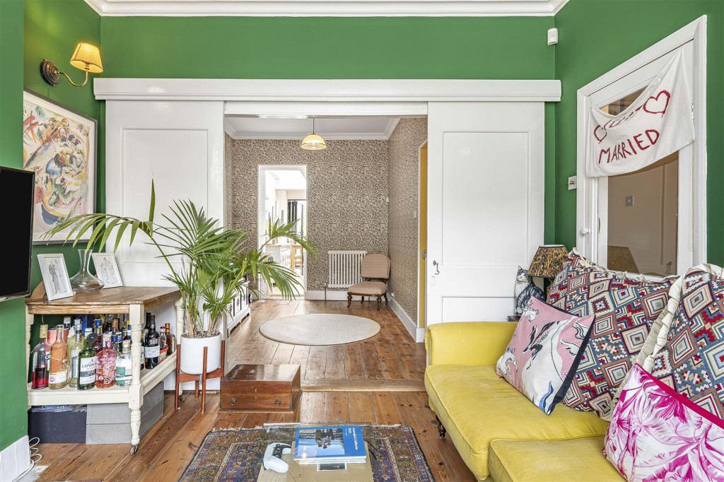 Milton Road, Walthamstow, London, E17
