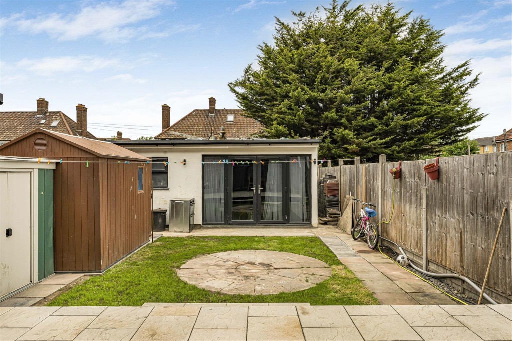 Keir Hardie Way, Barking, Essex, IG11