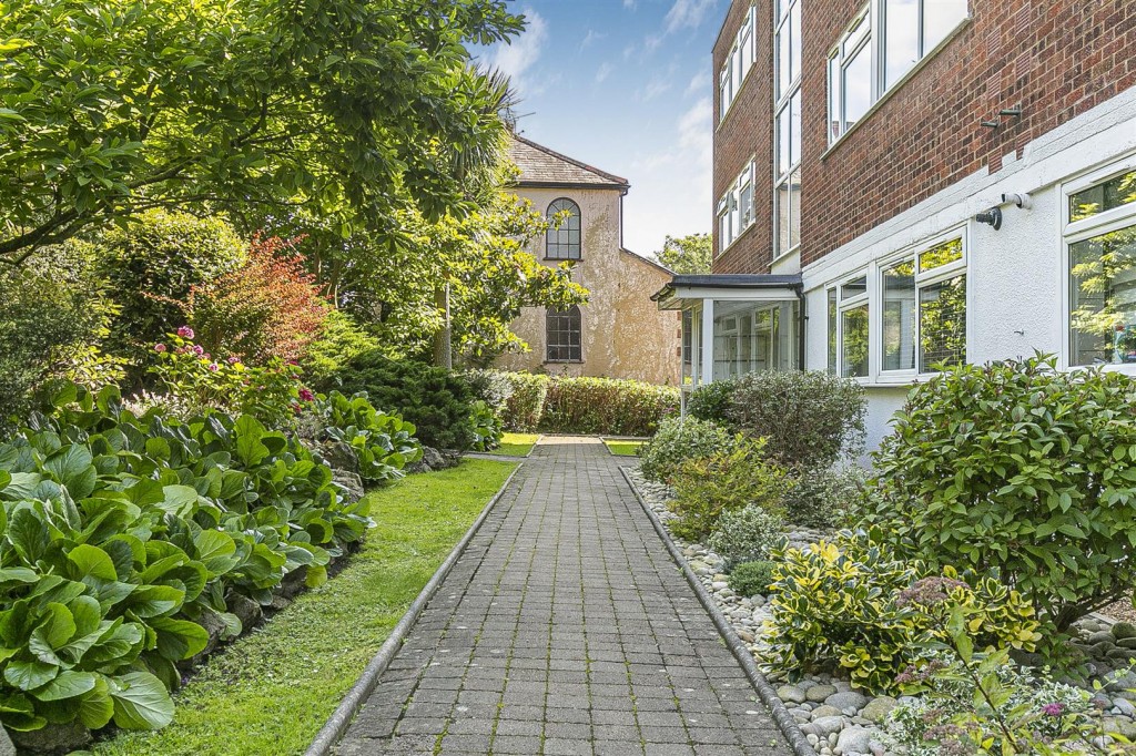 The Willows, High Road, Loughton, Essex, IG10