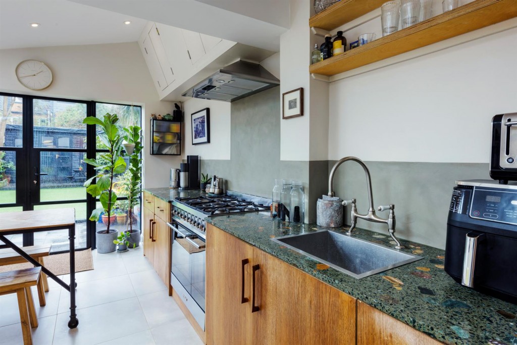 Oakdale Road, Leytonstone, London, E11
