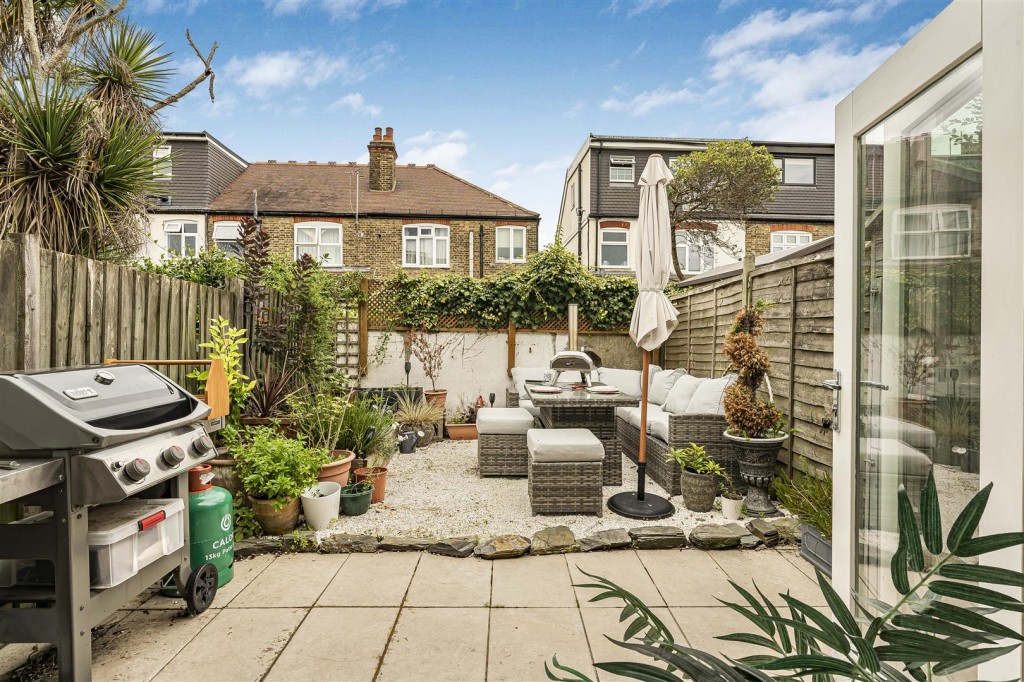 St. John's Road, Walthamstow, London, E17