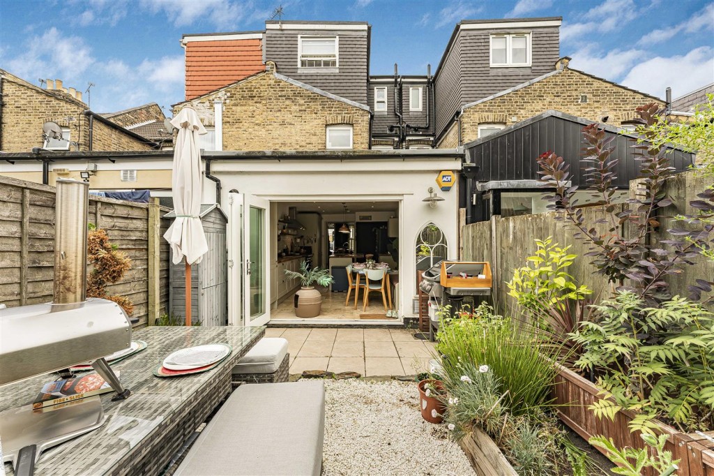St. John's Road, Walthamstow, London, E17