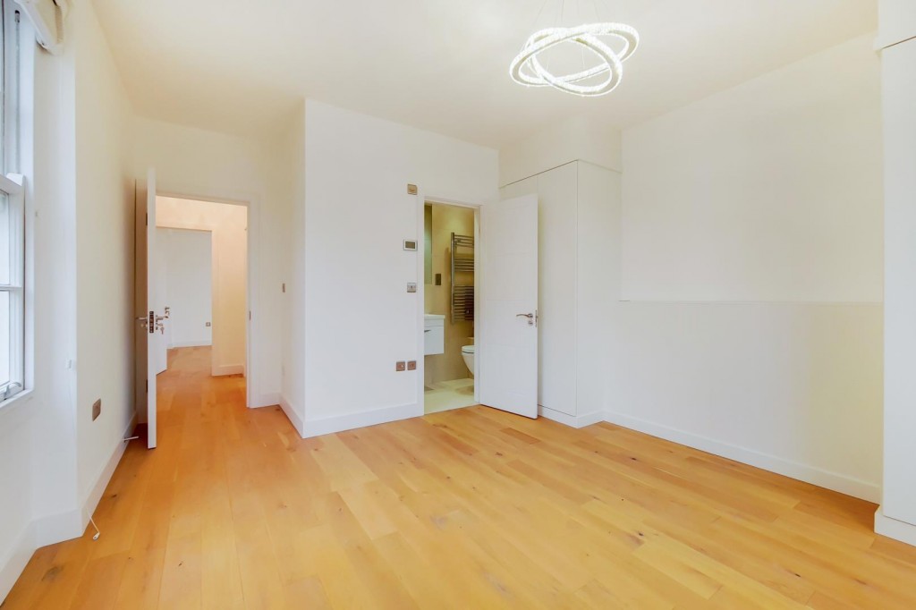 Matlock Court, Kensington Park Road, London, W11 3BS
