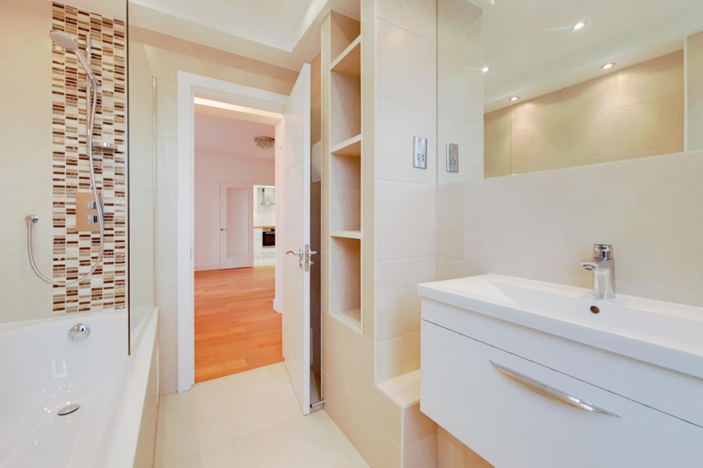 Matlock Court, Kensington Park Road, London, W11 3BS