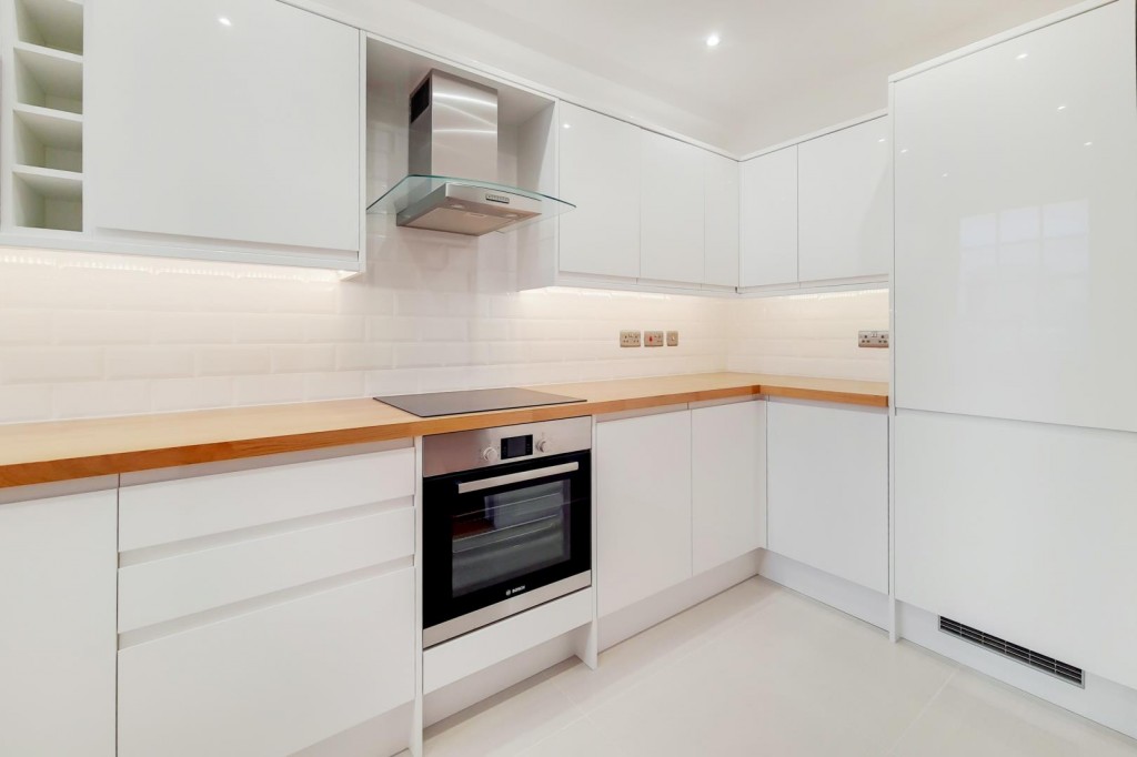 Matlock Court, Kensington Park Road, London, W11 3BS