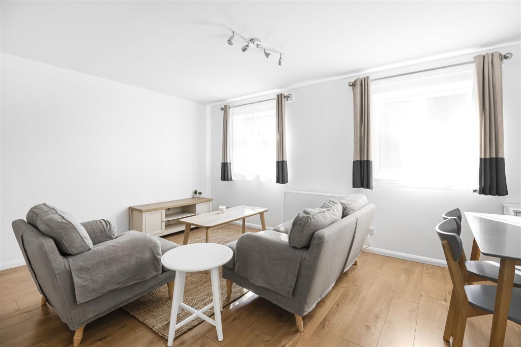 Liden Close, Walthamstow, London, E17