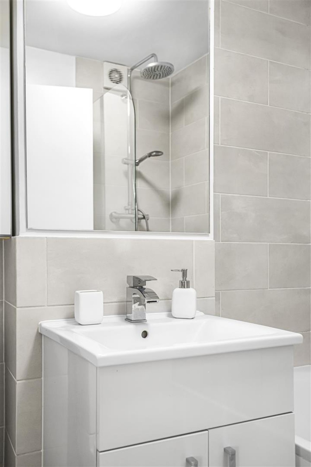 Liden Close, Walthamstow, London, E17