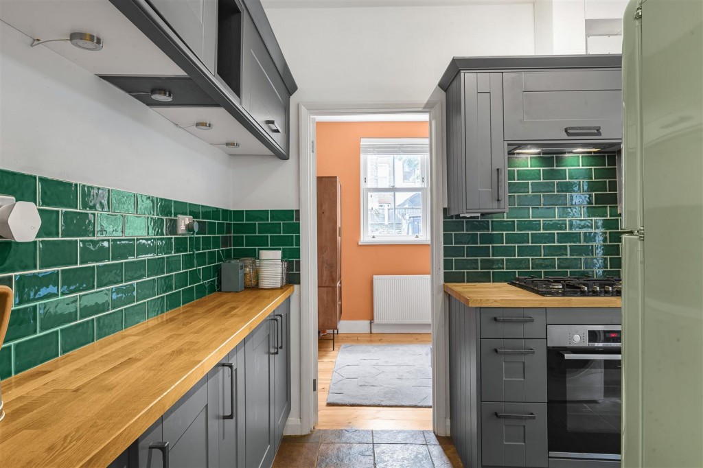 Third Avenue, Walthamstow, London, E17