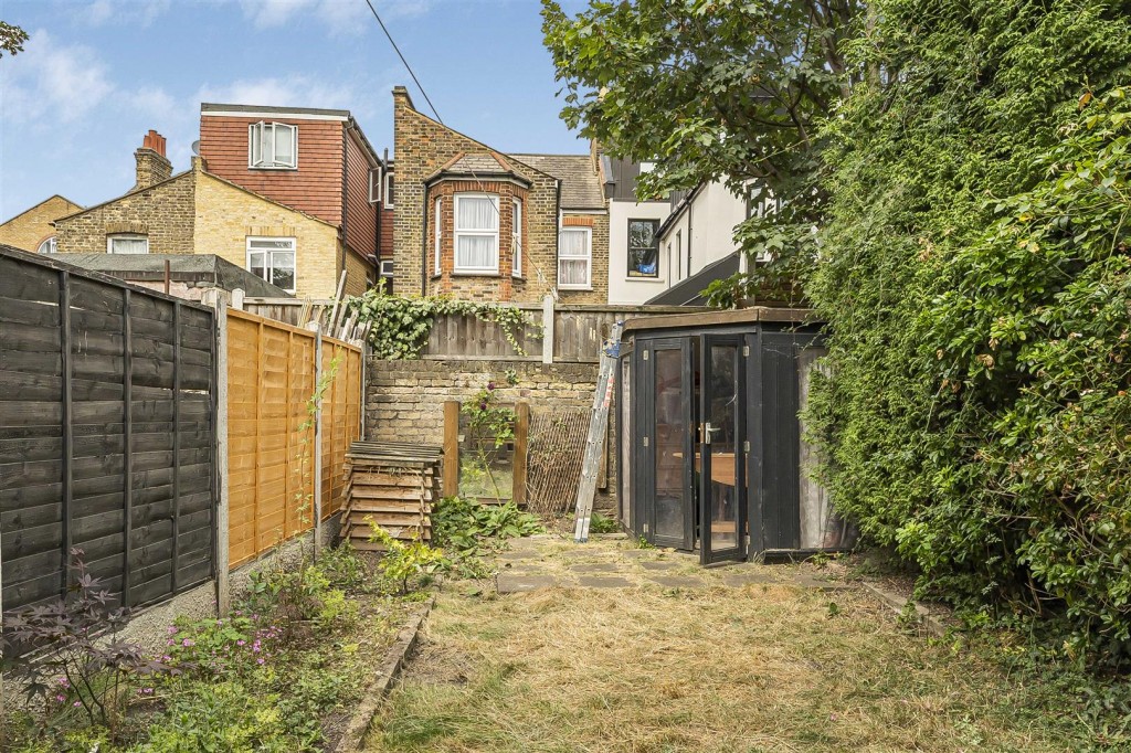 Third Avenue, Walthamstow, London, E17