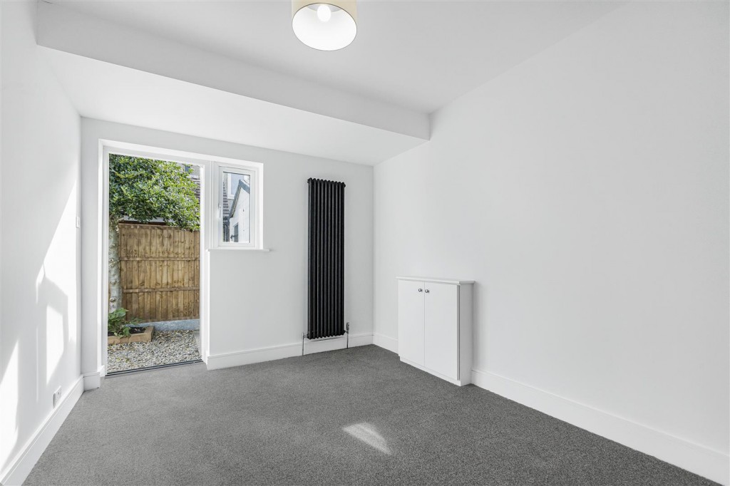 Rosslyn Avenue, Chingford, London, E4