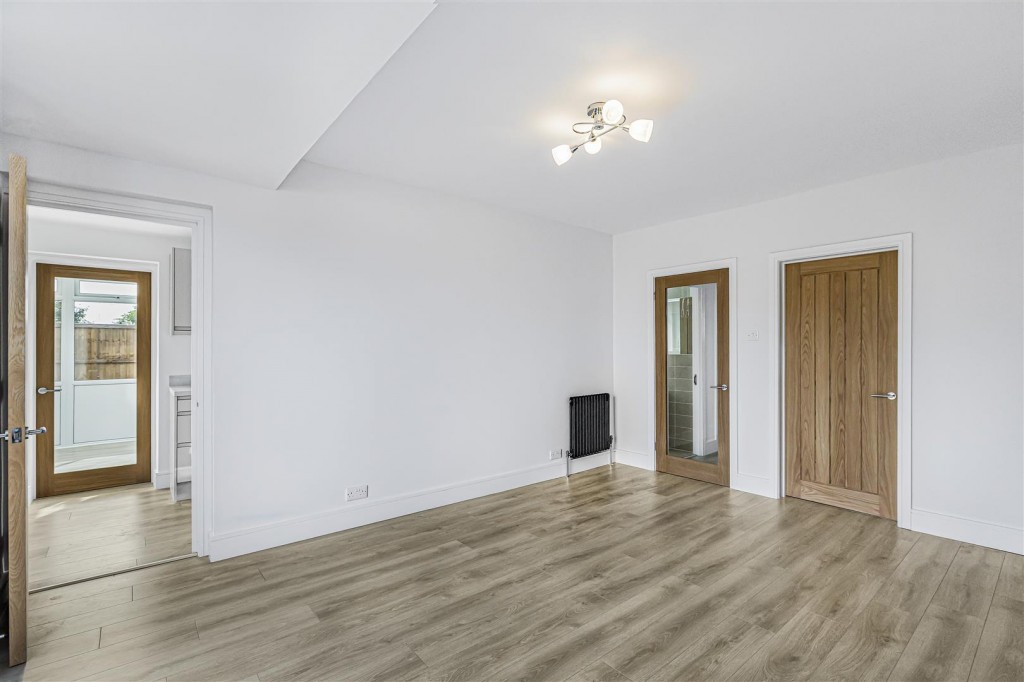 Rosslyn Avenue, Chingford, London, E4