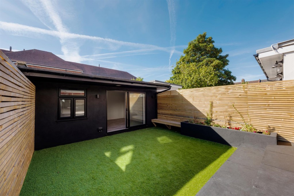 Nottingham Road, Leyton, London, E10