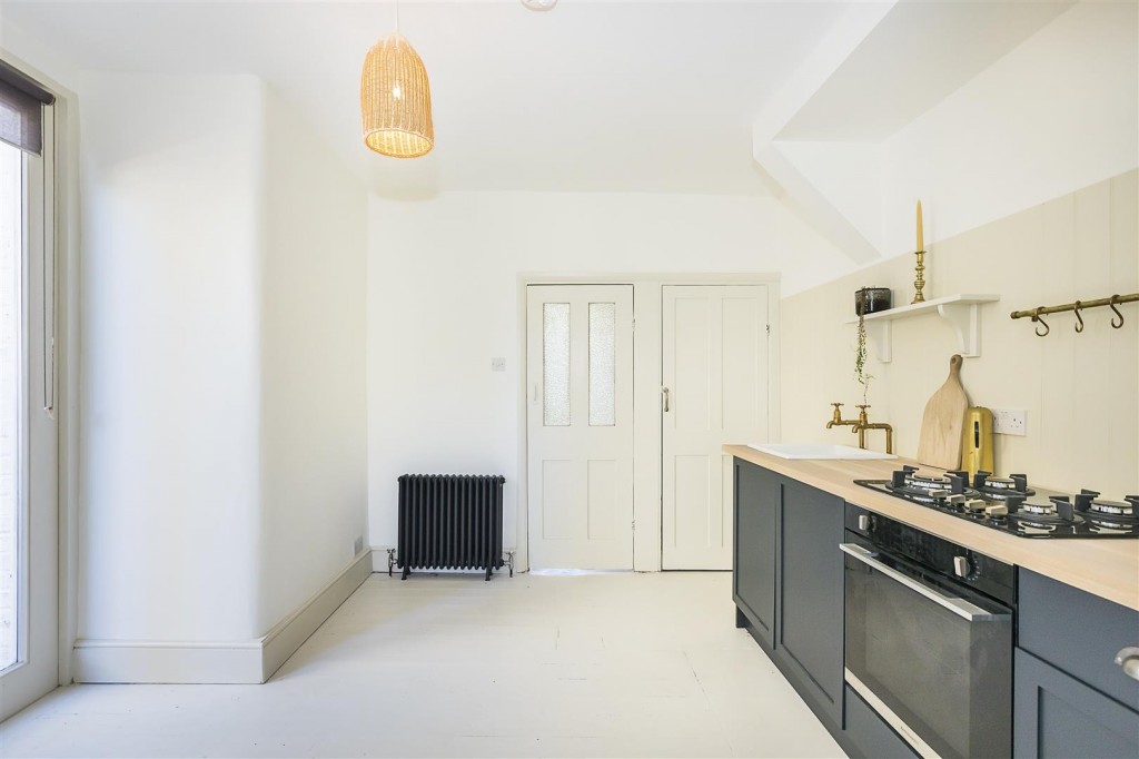 Newport Road, Leyton, London, E10