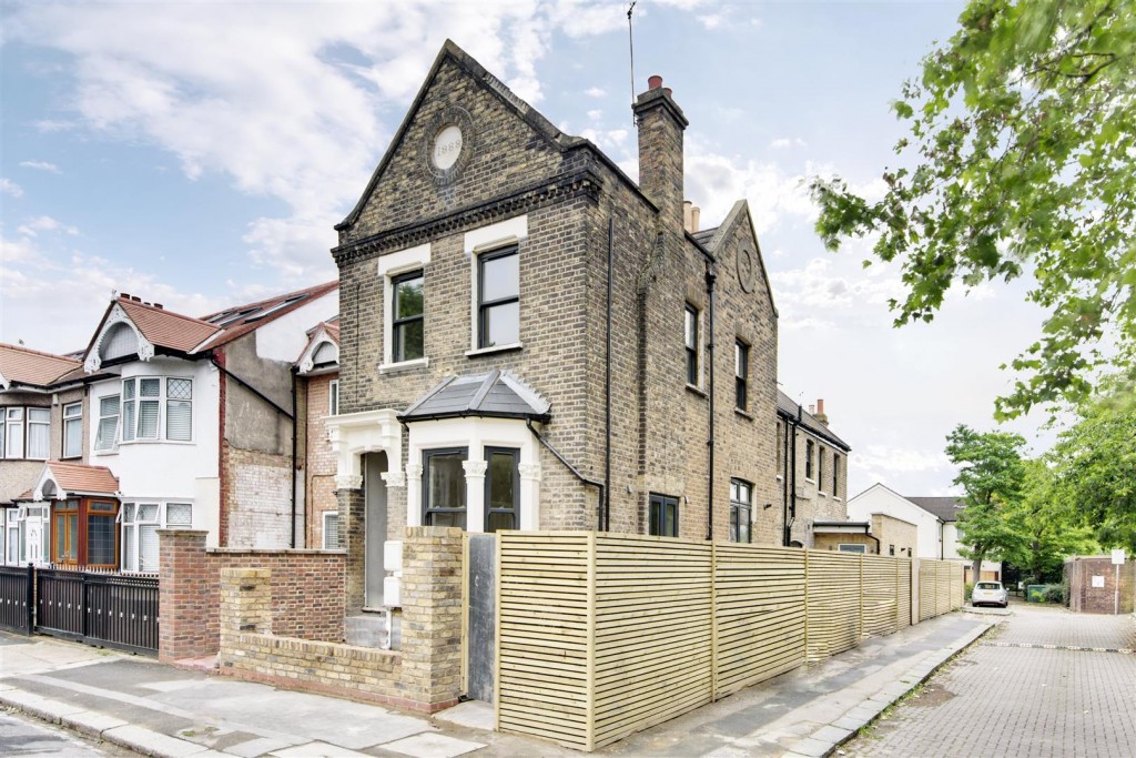 Cambrian Road, Leyton, London, E10