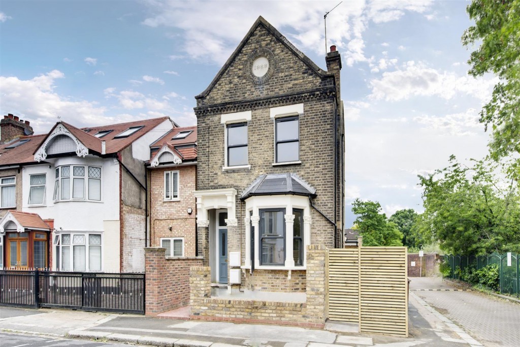Cambrian Road, Leyton, London, E10