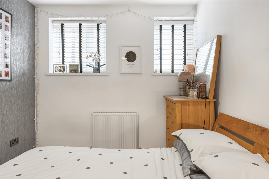 Summit Road, Walthamstow, London, E17