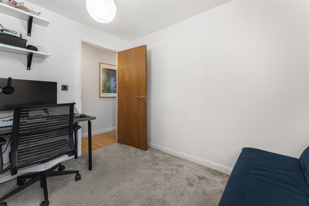 Summit Road, Walthamstow, London, E17