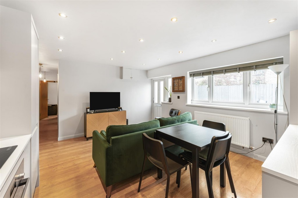 Summit Road, Walthamstow, London, E17