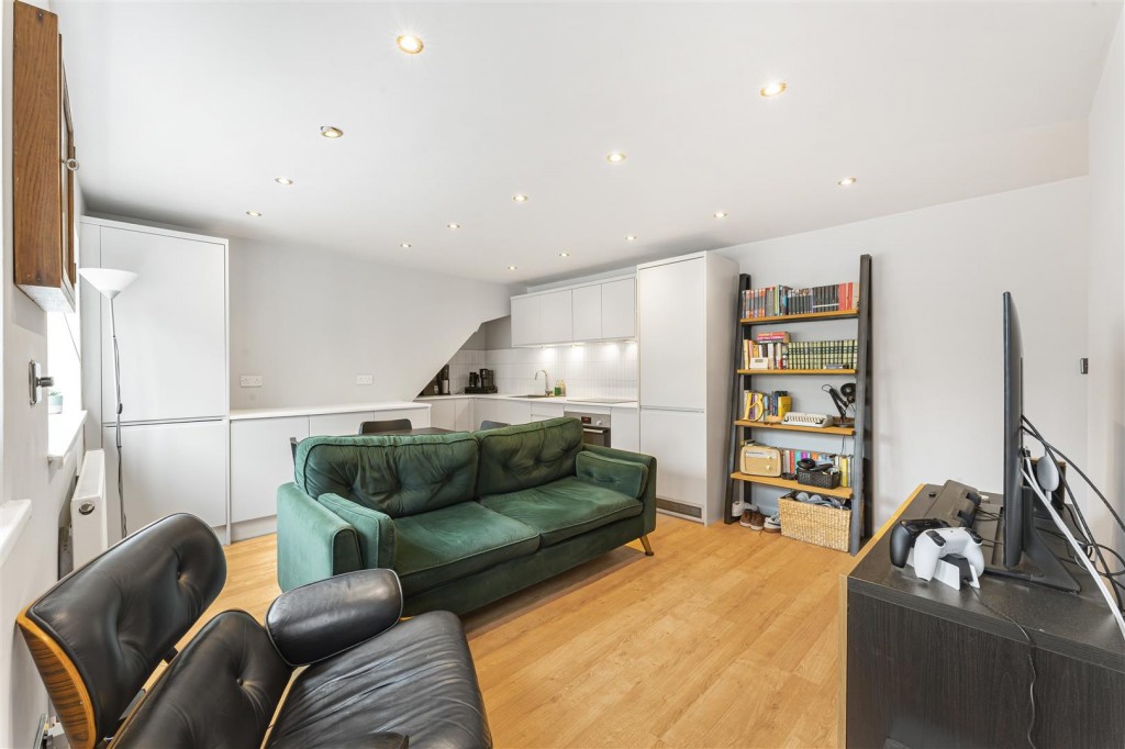 Summit Road, Walthamstow, London, E17