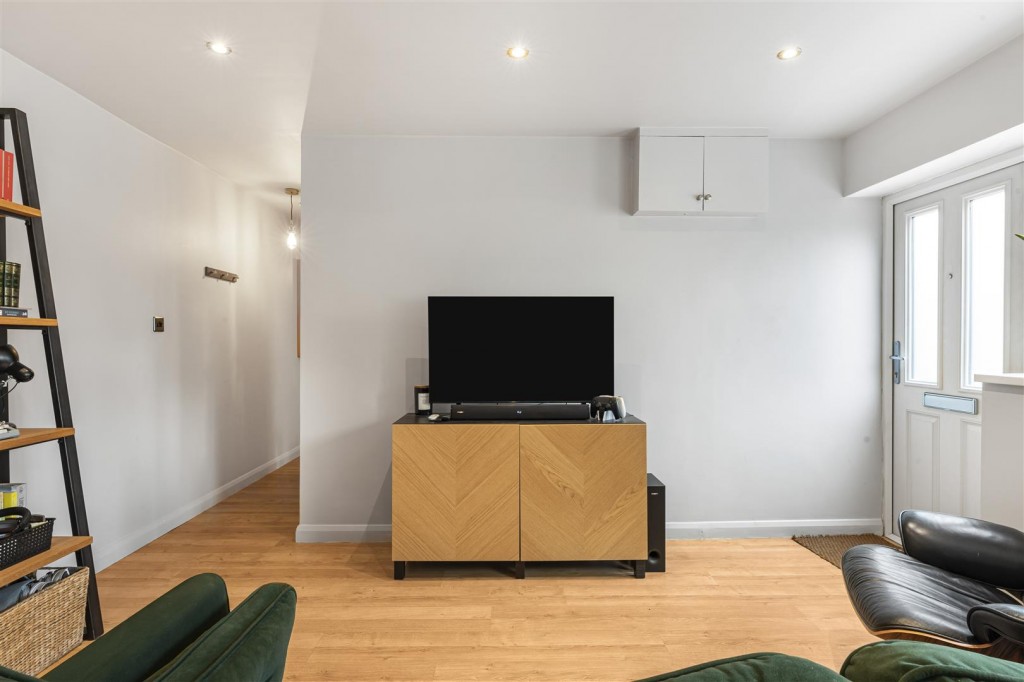 Summit Road, Walthamstow, London, E17
